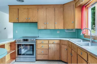 129 Forest St, Haverhill, MA 01832 - Photo 14