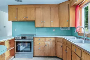 129 Forest St, Haverhill, MA 01832 - Photo 14