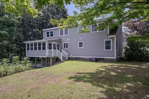 129 Forest St, Haverhill, MA 01832 - Photo 8