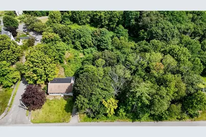 129 Forest St, Haverhill, MA 01832 - Photo 2