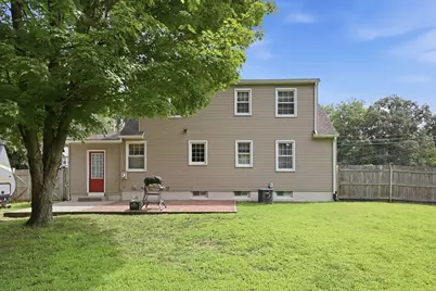 62 Clyde Avenue, West Springfield, MA 01089 - Photo 8