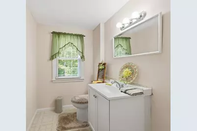 62 Clyde Avenue, West Springfield, MA 01089 - Photo 28