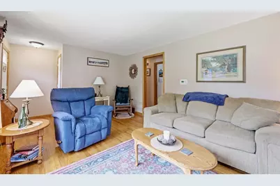 62 Clyde Avenue, West Springfield, MA 01089 - Photo 16