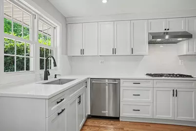 31 Lakeshore Dr, Hudson, MA 01749 - Photo 4