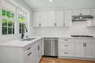 31 Lakeshore Dr, Hudson, MA 01749 - Photo 4