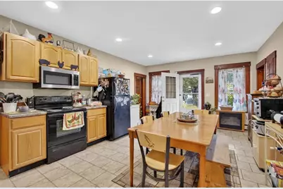 55 Elmwood Ave, Fitchburg, MA 01420 - Photo 4