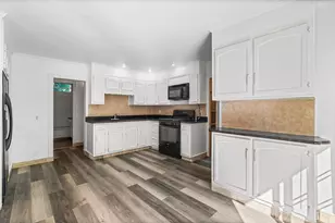 56 Park St, Hudson, MA 01749 - Photo 8
