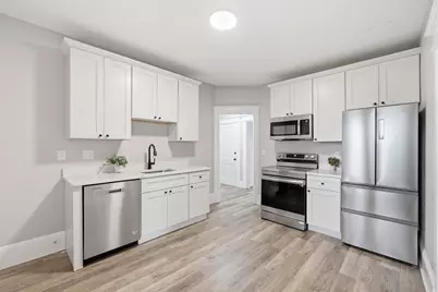 3 Park View Ter #2, Holyoke, MA 01040 - Photo 2