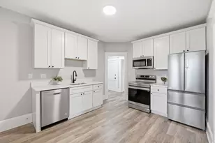 3 Park View Terrace, Holyoke, MA 01040 - Photo 2