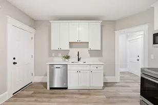 3 Park View Terrace, Holyoke, MA 01040 - Photo 6