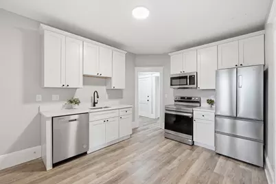 3 Park View Ter #2, Holyoke, MA 01040 - Photo 4