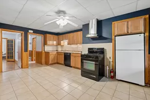 227 Chelsea St, Boston, MA 02128 - Photo 6