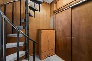 227 Chelsea St, Boston, MA 02128 - Photo 20