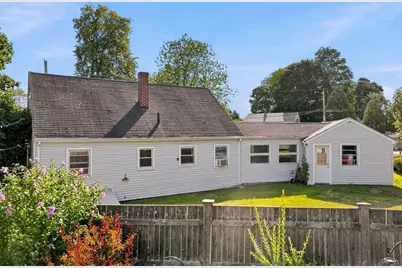 21 Flint St, Danvers, MA 01923 - Photo 6