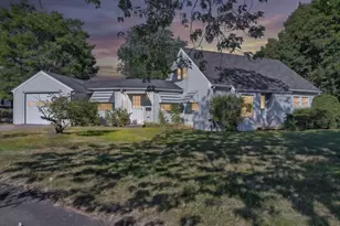 21 Flint St, Danvers, MA 01923 - Photo 24