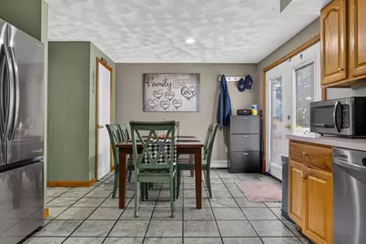 71 Hichborn St, Revere, MA 02151 - Photo 6