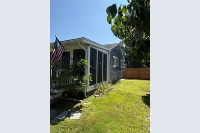 2 Upton St, Fairhaven, MA 02719 - Photo 2