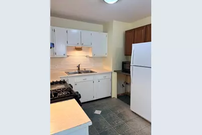 2 Upton St, Fairhaven, MA 02719 - Photo 12