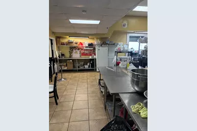 139 Water St, Lawrence, MA 01841 - Photo 12