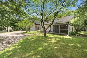 5 Locust St, North Reading, MA 01864 - Photo 4
