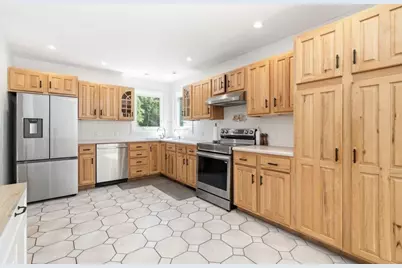 5 Locust St, North Reading, MA 01864 - Photo 16