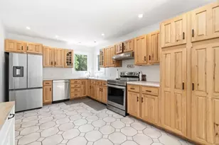 5 Locust St, North Reading, MA 01864 - Photo 16