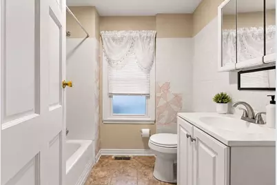 60 Newton St, New Bedford, MA 02740 - Photo 14