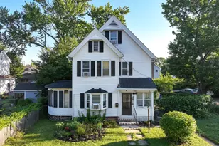 112 Hampshire St, Springfield, MA 01151 - Photo 2