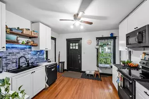 112 Hampshire St, Springfield, MA 01151 - Photo 6