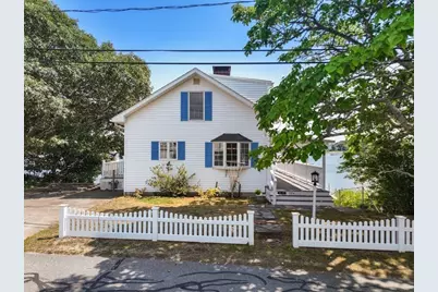 584 Circuit Ave, Bourne, MA 02559 - Photo 6