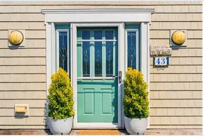 43 Maple Ave, Nahant, MA 01908 - Photo 2