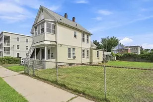 14 Perrault, Chicopee, MA 01013 - Photo 2