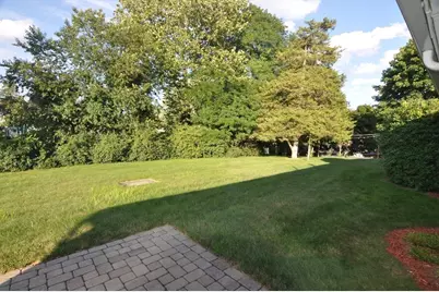 4 Blackstone St, Peabody, MA 01960 - Photo 10