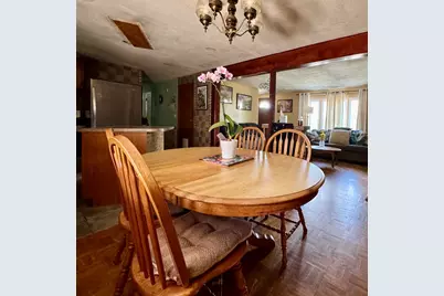 93 Marguerite St, Chicopee, MA 01020 - Photo 4