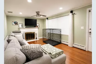 39 Lawnwood St, Springfield, MA 01119 - Photo 6