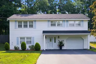 133 Mill St, Burlington, MA 01803 - Photo 1