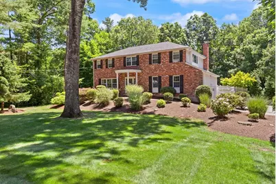 14 Mallard Dr, Sharon, MA 02067 - Photo 2