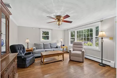 93 York Ave, Fitchburg, MA 01420 - Photo 8