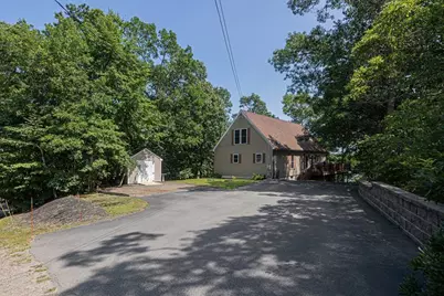 42 Lake View Blvd, Plymouth, MA 02360 - Photo 2