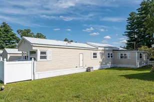 281 Chauncey Walker St, Belchertown, MA 01007 - Photo 20