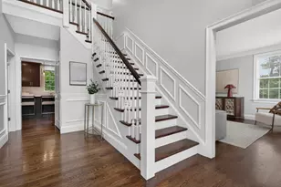 8 Sterling Ct, Northborough, MA 01532 - Photo 2