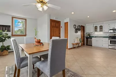 40-42 Bancroft #2, Reading, MA 01867 - Photo 8