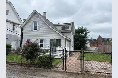 31 Woodward St, Worcester, MA 01610 - Photo 2