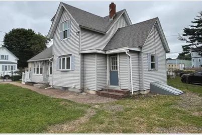 31 Woodward St, Worcester, MA 01610 - Photo 4