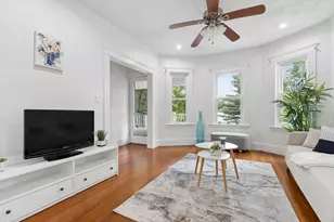 215 Crafts Rd, Brookline, MA 02467 - Photo 2