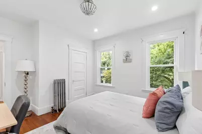 215 Crafts Rd #2, Brookline, MA 02467 - Photo 10