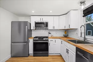 18 Kirby Ave, Lunenburg, MA 01462 - Photo 8