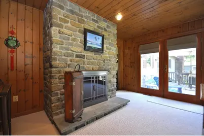 32 Brenda Ave, East Bridgewater, MA 02333 - Photo 8