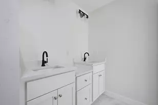 62 Noonan St, Mansfield, MA 02048 - Photo 14