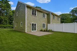 62 Noonan St, Mansfield, MA 02048 - Photo 2